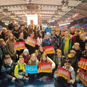 ms_ve_florbalu_zen03