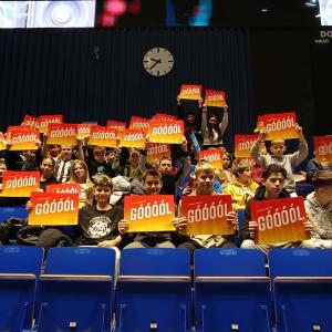 ms_ve_florbalu_zen05